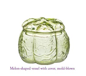 Melon-shaped vessel with cover, mold-blown